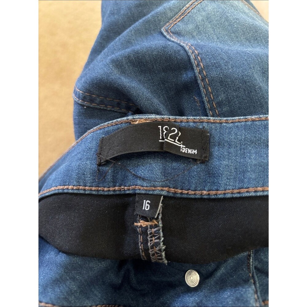 1822 Denim Women’s Skinny Jeans - Medium Blue Wash